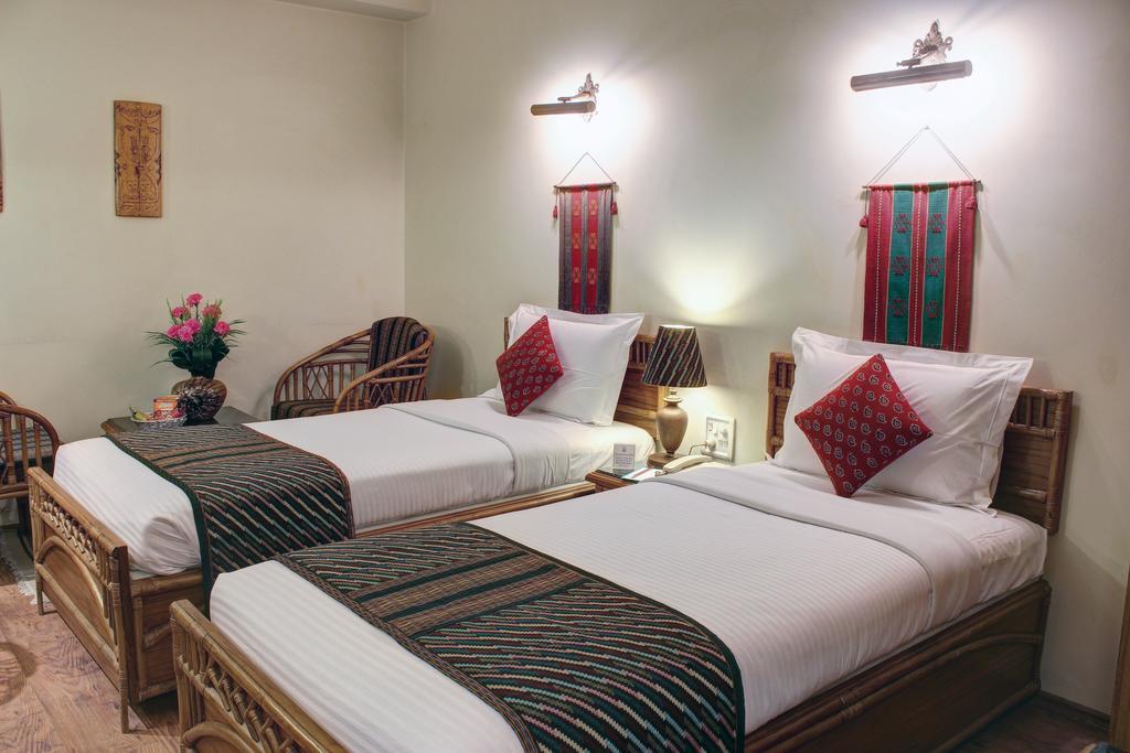 Palace On Ganges - Heritage Hotel Varanasi Værelse billede