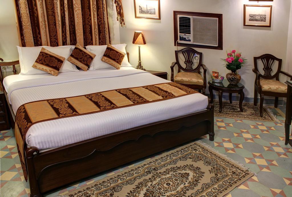 Palace On Ganges - Heritage Hotel Varanasi Værelse billede