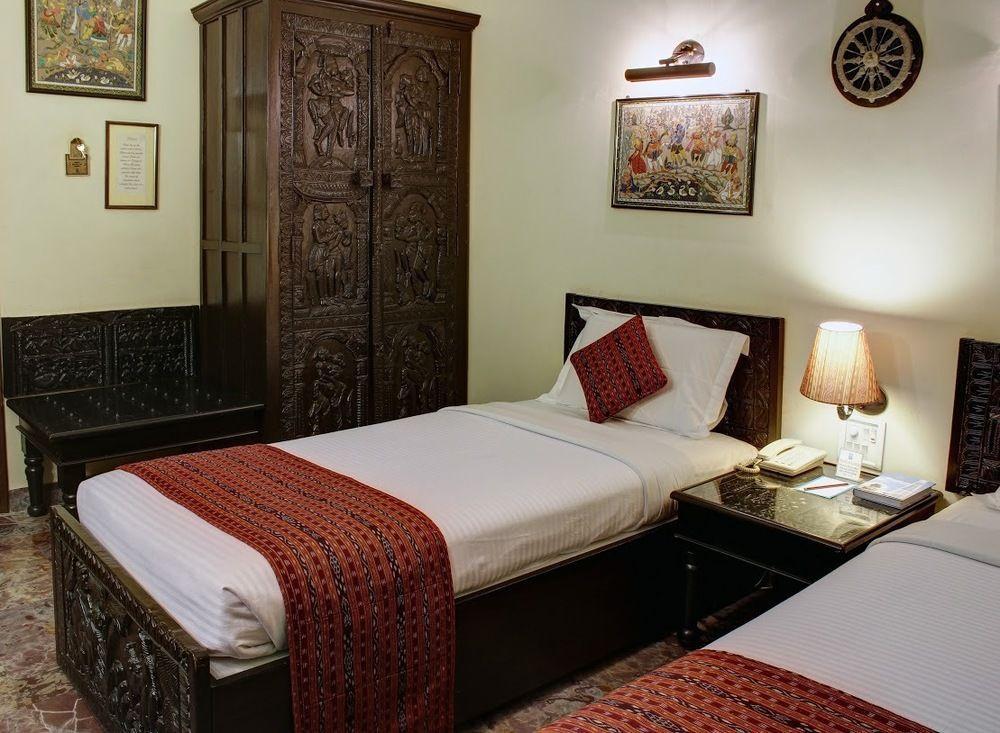Palace On Ganges - Heritage Hotel Varanasi Eksteriør billede