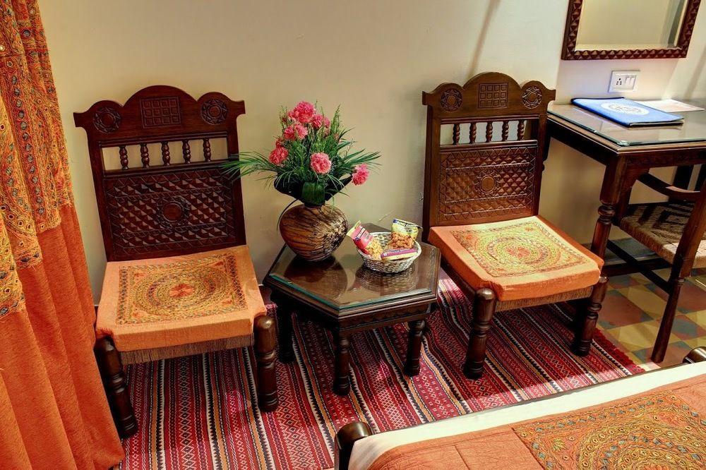 Palace On Ganges - Heritage Hotel Varanasi Eksteriør billede